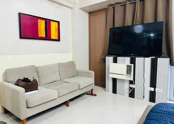 One Palm Tree Apartment Manila